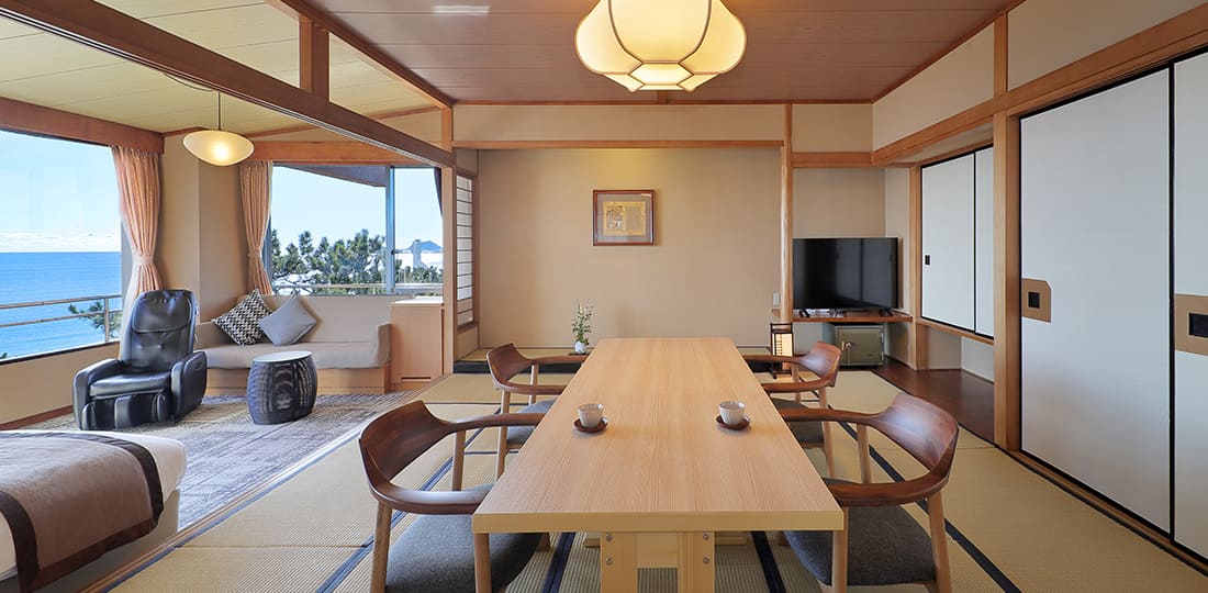 檜内風呂付き角部屋和洋室